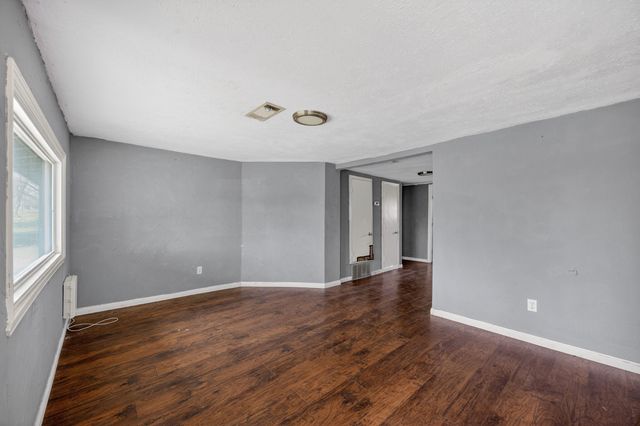 130 Center Street, Nevada, TX 75173