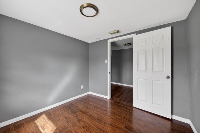 130 Center Street, Nevada, TX 75173