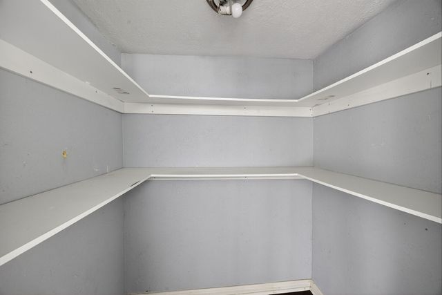 130 Center Street, Nevada, TX 75173