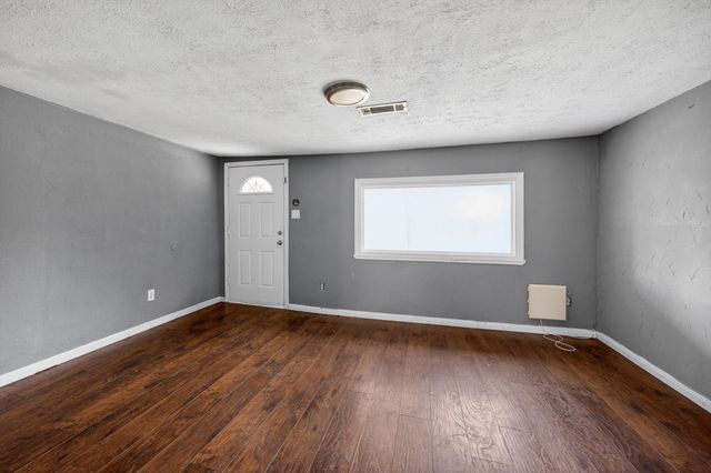 130 Center Street, Nevada, TX 75173