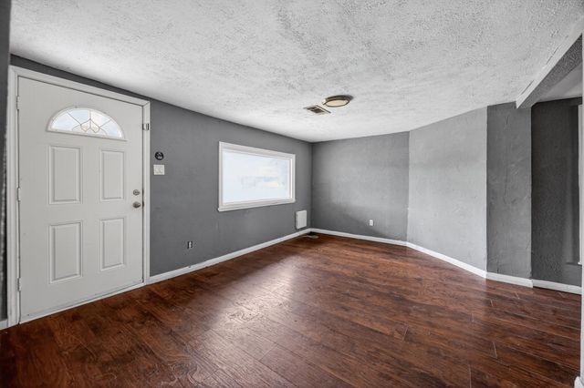 130 Center Street, Nevada, TX 75173