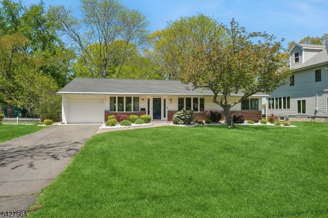 17 Tyndall Road, South Brunswick Twp., NJ 08824
