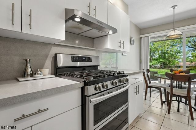 17 Tyndall Road, South Brunswick Twp., NJ 08824