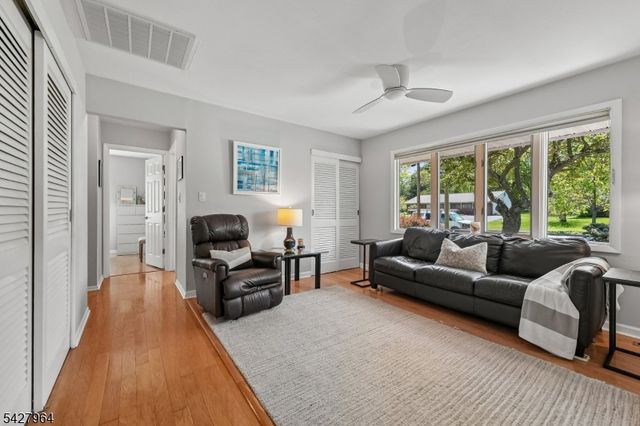 17 Tyndall Road, South Brunswick Twp., NJ 08824