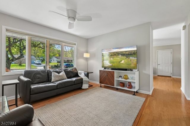 17 Tyndall Road, South Brunswick Twp., NJ 08824