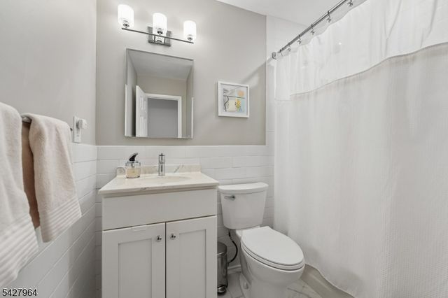 17 Tyndall Road, South Brunswick Twp., NJ 08824