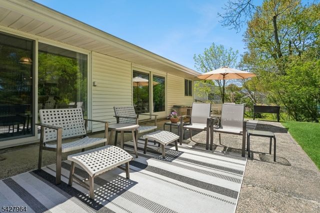 17 Tyndall Road, South Brunswick Twp., NJ 08824