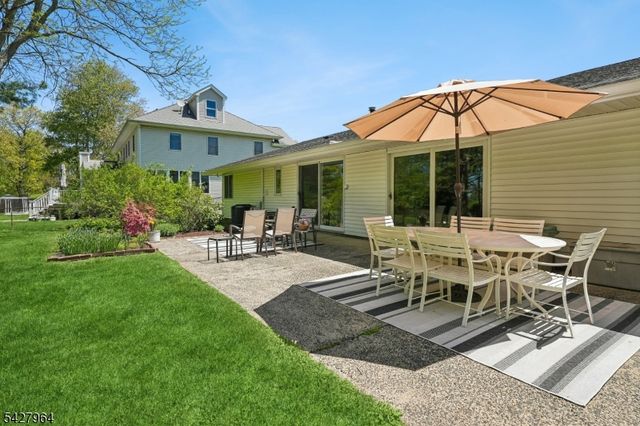 17 Tyndall Road, South Brunswick Twp., NJ 08824