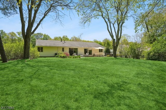17 Tyndall Road, South Brunswick Twp., NJ 08824