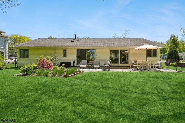 17 Tyndall Road, South Brunswick Twp., NJ 08824