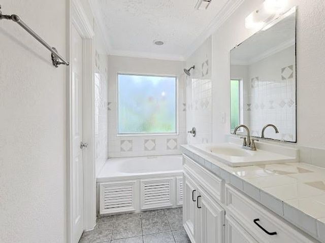 8502 Detroit Street D, Houston, TX 77017