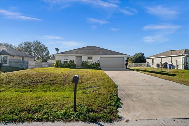 428 Piedmont ST, Lehigh Acres, FL 33974