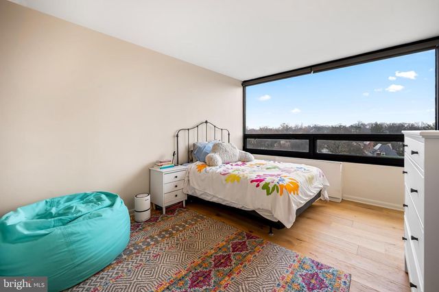 4000 N CHARLES ST #702, Baltimore, MD 21218