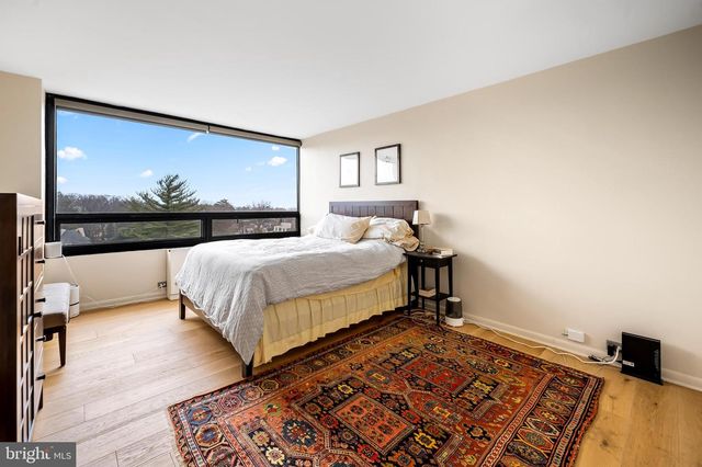 4000 N CHARLES ST #702, Baltimore, MD 21218