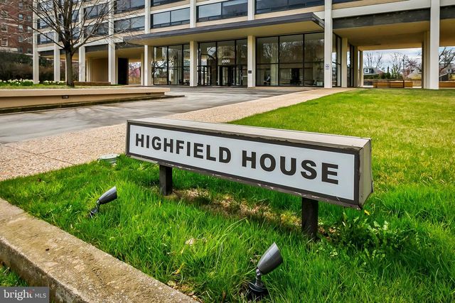 4000 N CHARLES ST #702, Baltimore, MD 21218