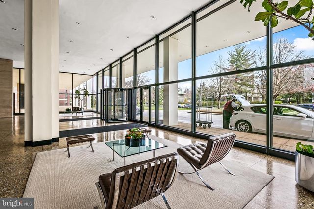 4000 N CHARLES ST #702, Baltimore, MD 21218