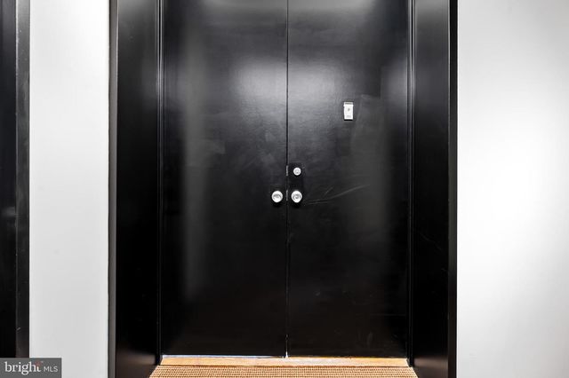 4000 N CHARLES ST #702, Baltimore, MD 21218