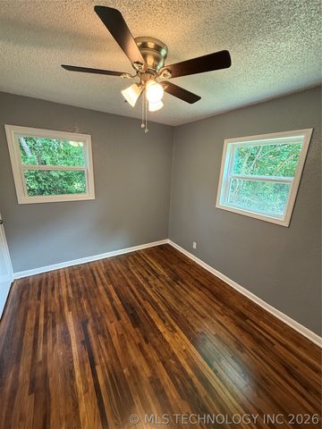 604 E 54th Street N, Tulsa, OK 74126