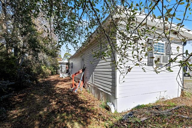 919 Baron Ln., North Myrtle Beach, SC 29582