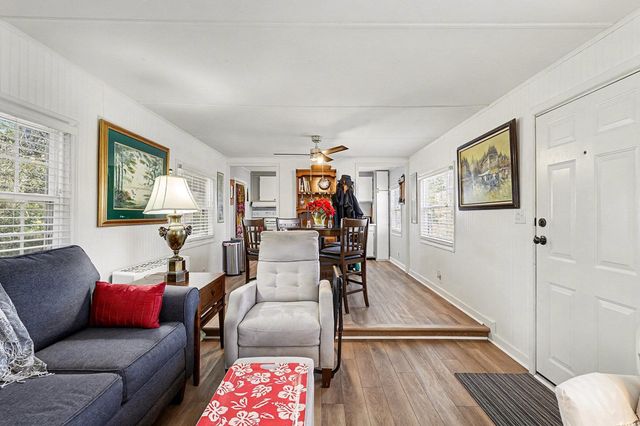 919 Baron Ln., North Myrtle Beach, SC 29582