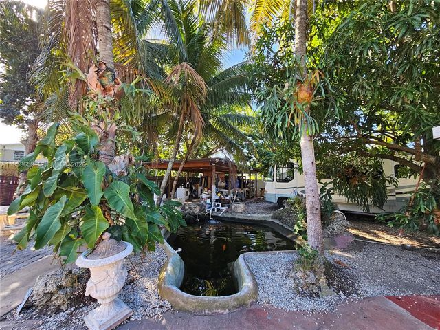 10830 SW 160th St, Miami, FL 33157