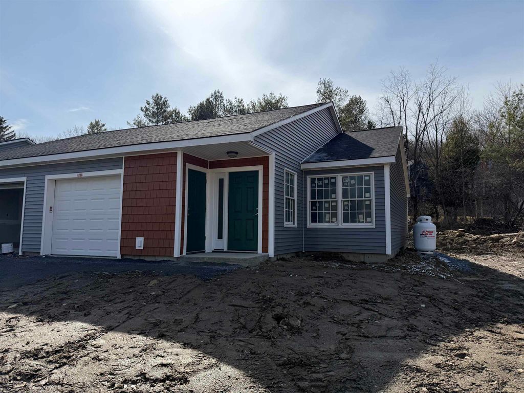 525 Jennings Brook Drive, Bennington, VT 05201