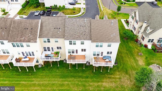 303 ELLISON DR, North Wales, PA 19454