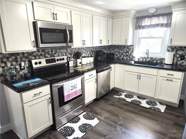 399 Abbington Avenue, Tonawanda, NY 14223