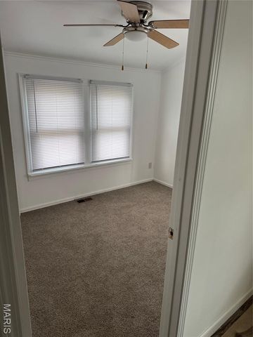 10416 Lackland Road, St Louis, MO 63114