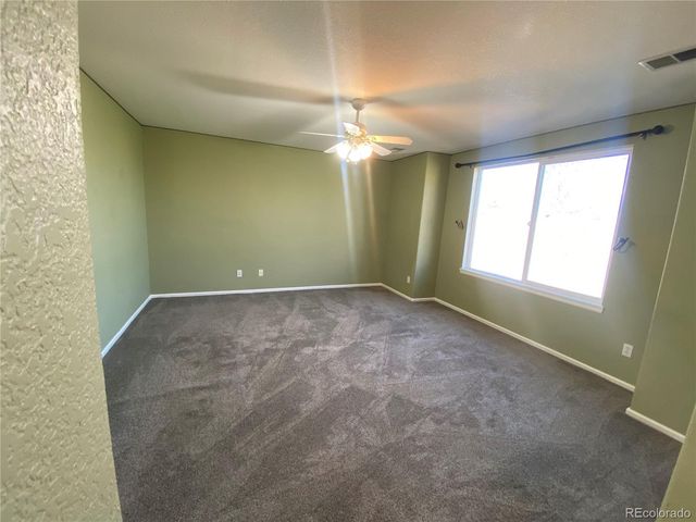 407 Ivory Circle, Aurora, CO 80011