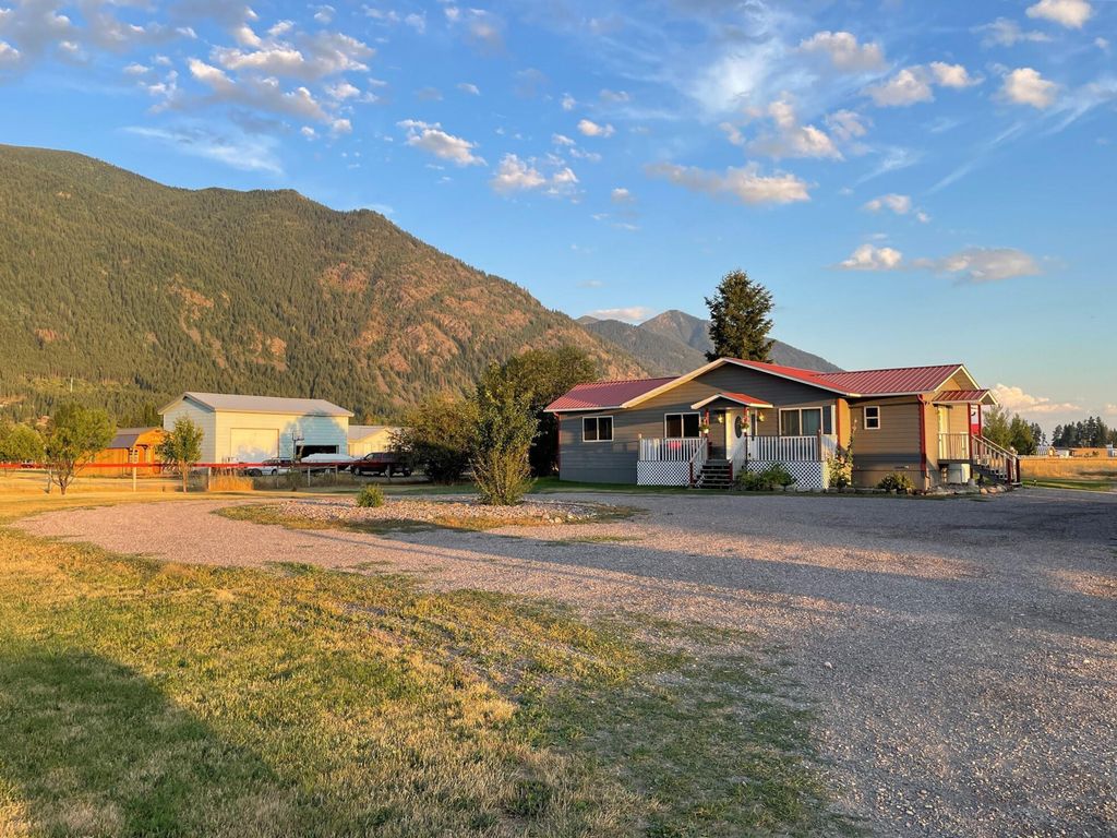Image 1 of property listing at 680 Kelley Road, Columbia Falls, MT 59912