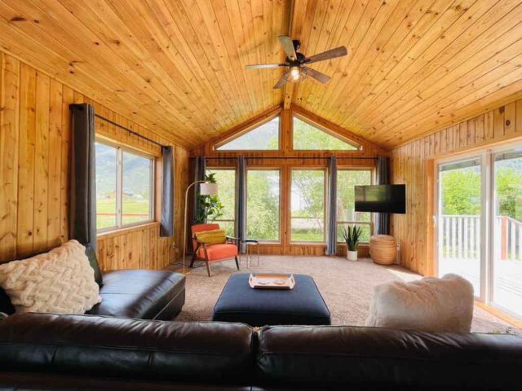 Image 12 of property listing at 680 Kelley Road, Columbia Falls, MT 59912
