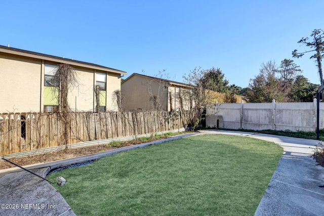 2521 WHITE HORSE Road E, Jacksonville, FL 32246