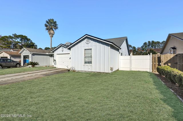 2521 WHITE HORSE Road E, Jacksonville, FL 32246