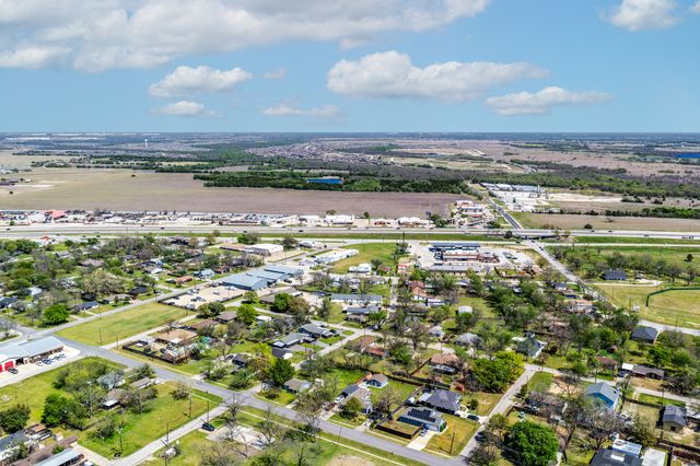 201 S 4th Street, Crandall, TX 75114