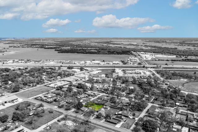 201 S 4th Street, Crandall, TX 75114