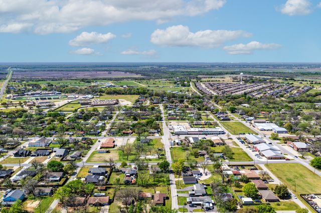 201 S 4th Street, Crandall, TX 75114
