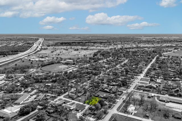 201 S 4th Street, Crandall, TX 75114