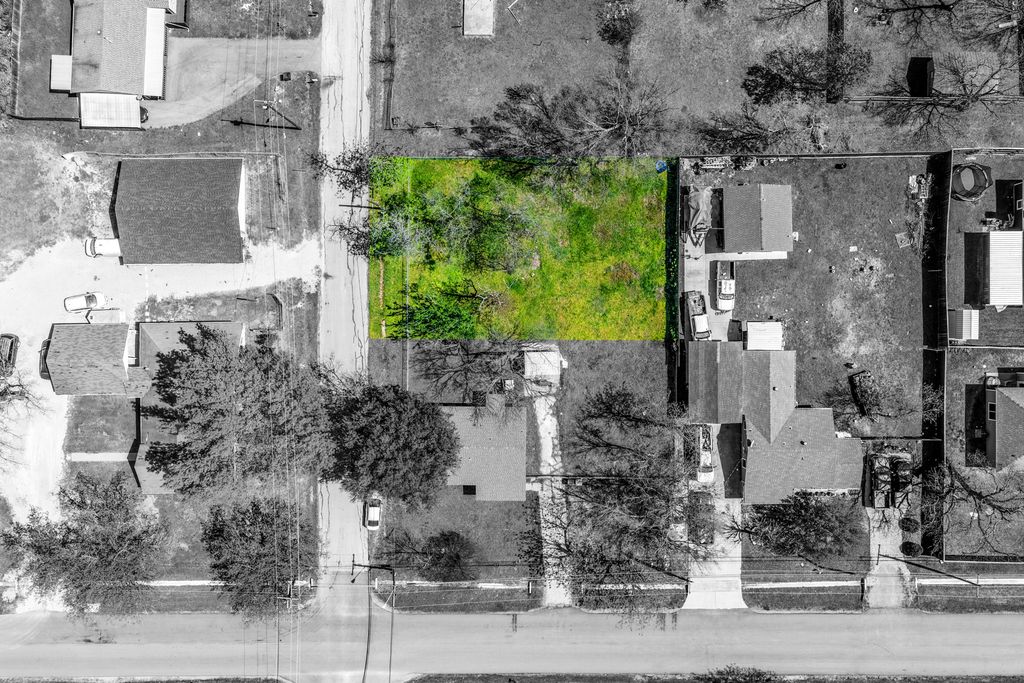 201 S 4th Street, Crandall, TX 75114