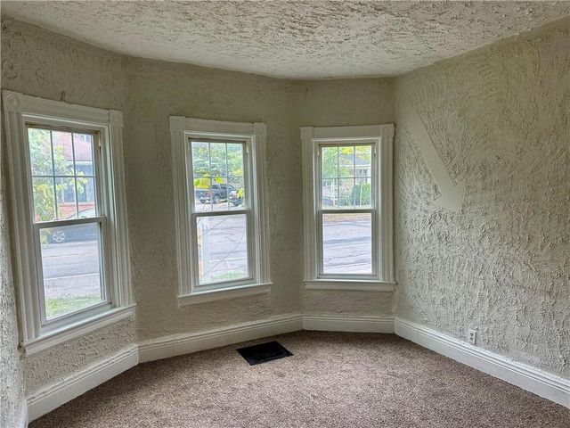 933 Jefferson Avenue, Rochester, NY 14611