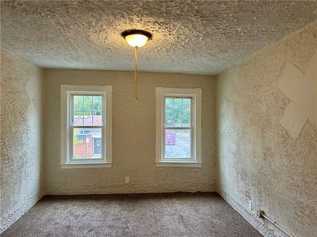 933 Jefferson Avenue, Rochester, NY 14611