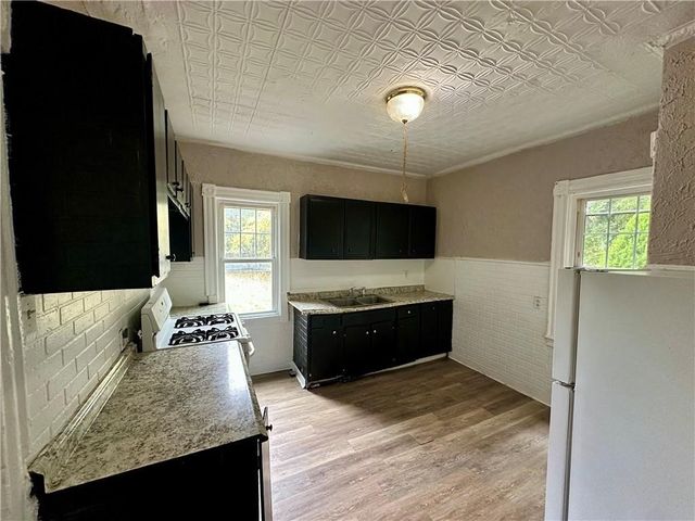 933 Jefferson Avenue, Rochester, NY 14611