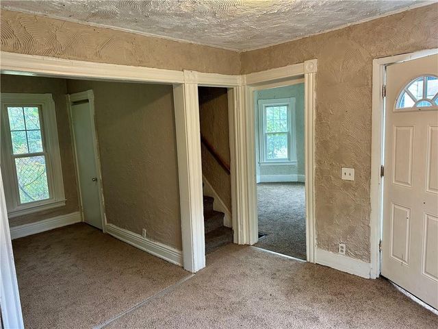 933 Jefferson Avenue, Rochester, NY 14611