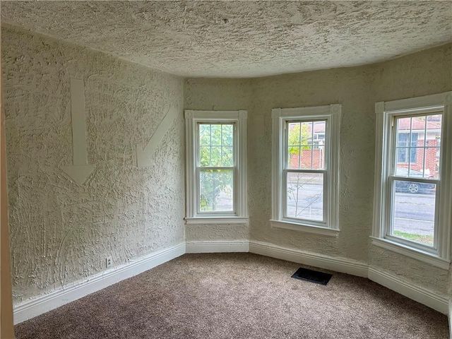 933 Jefferson Avenue, Rochester, NY 14611