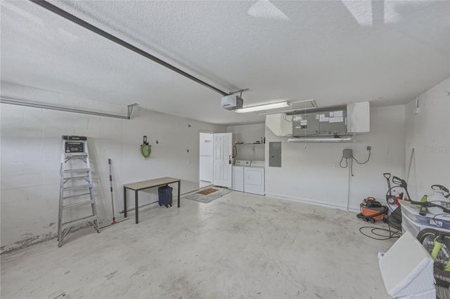 4452 HIDDEN PINE CT, Mulberry, FL 33860