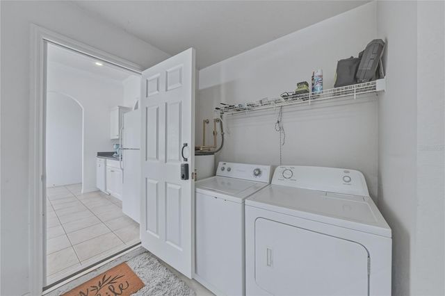 4452 HIDDEN PINE CT, Mulberry, FL 33860
