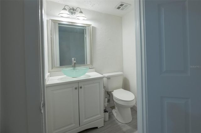 244 AMHERST AVENUE 16, Sarasota, FL 34232