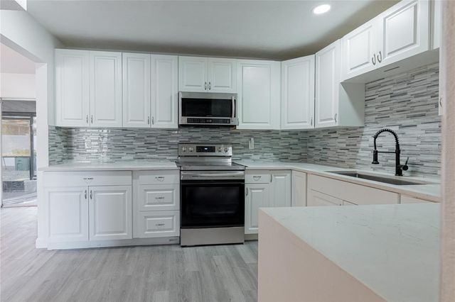 244 AMHERST AVENUE 16, Sarasota, FL 34232