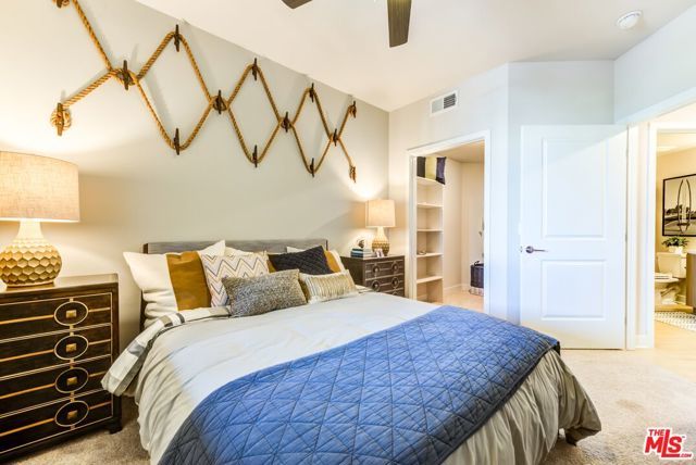 7290 Edinger Avenue 2115, Huntington Beach, CA 92647