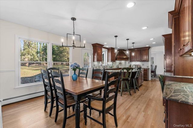 306 Southdown Road, Lloyd Harbor, NY 11743